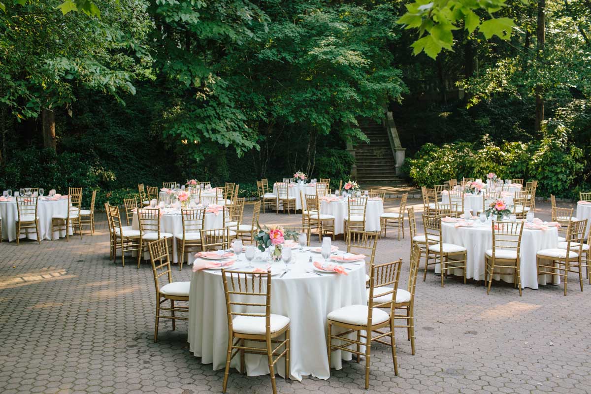 outdoor-wedding-reception-cator-woolford-gardens-outdoor-atlanta-wedding-venue