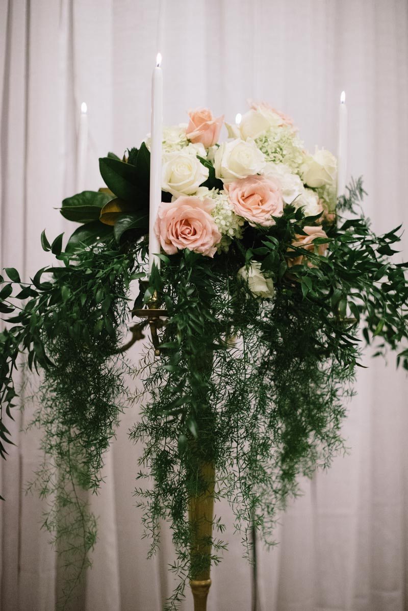 alternative-floral-arrangement-ideas-wedding