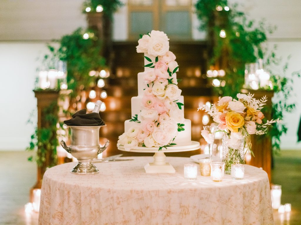 Welcome To The Frosted Pumpkin Wedding Cakes Welcome To The Frosted Pumpkin Wedding Cakes