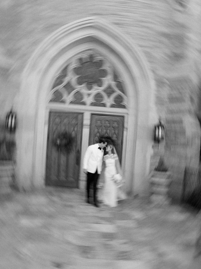 Olivia & Davis’ Verdant & Lush Cherokee Town and Country Club Wedding