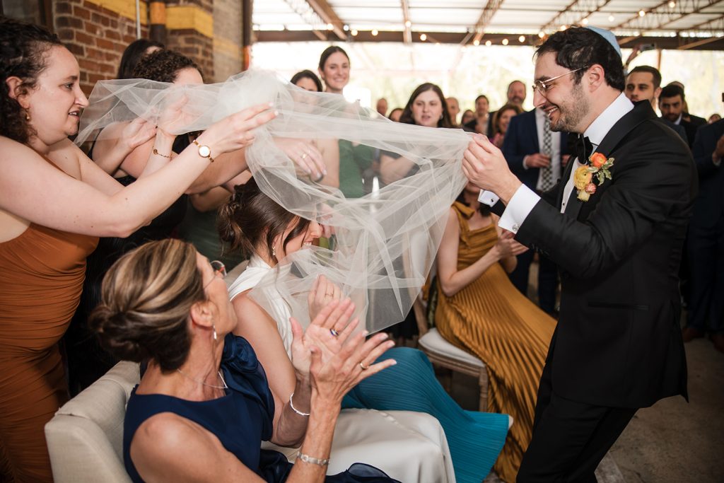 Brooklyn Vibes for Shira & Ben’s Jewish Wedding at Guardian Works