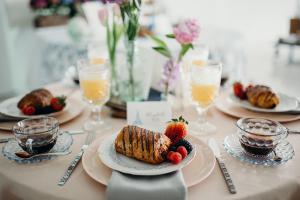 DC-Lillian-Rose Venue-SIX10 16